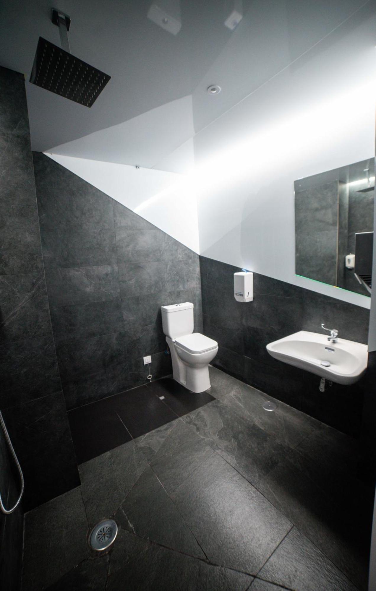 Optimi Capsule hotel